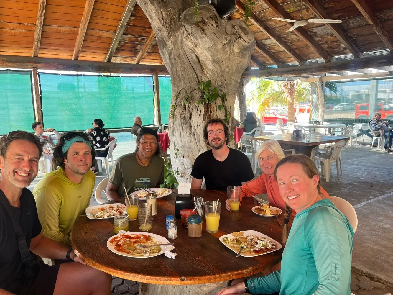 Catchup with Jan and friends over breakfast