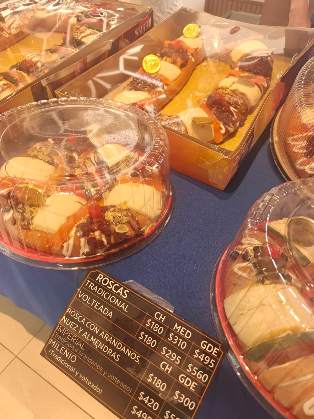 Rosca de Reyes. It is a traditional circular cake served on 6th Jan.