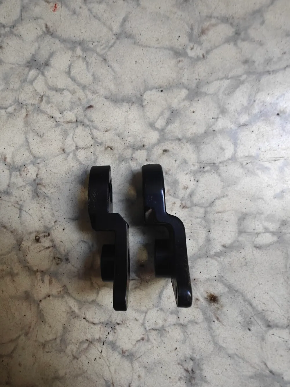 Bent derailer hanger