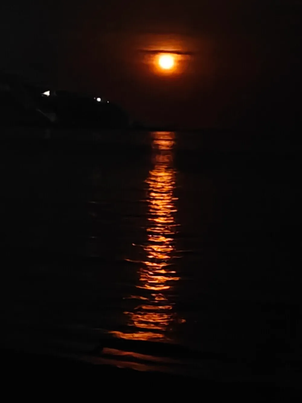 Moon rise views over the beach