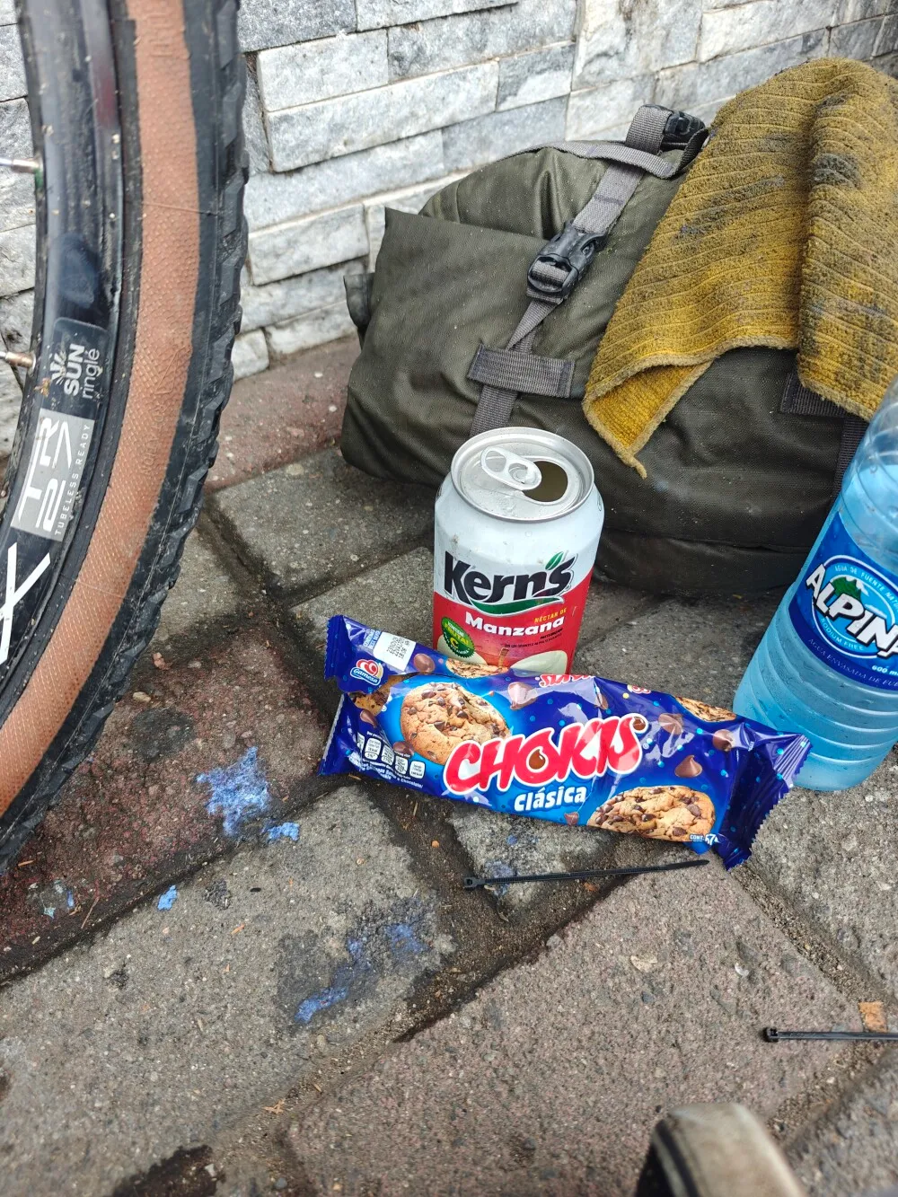 Another puncture repair session, this time with snacks.