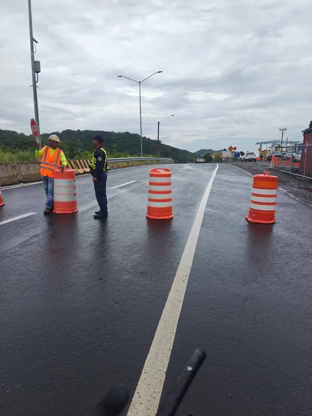 The panama bridge was closed for an hour when I first arrived at the bridge due to an accident.